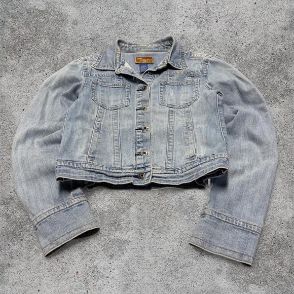 Jackets & Blazers - Vintage Y2K women's fitted denim trucker jacket